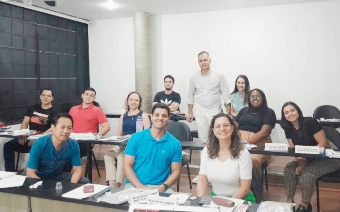 Iniciados cursos de Prótese sobre Implante e Implante osseointegráveis na FAOA-Ribeirão