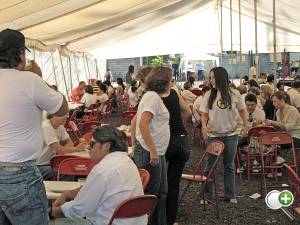 Cerca de 300 pessoas saborearam a feijoada da APCD Ribeirão Preto