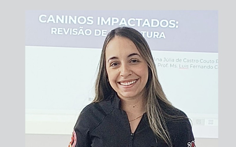 Especialização em Ortodontia: concluintes apresentam trabalho de conclusão de curso