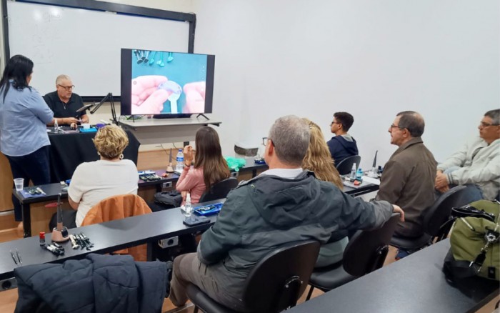 Profissionais, com foco na atualização, fazem o curso do Dr. Paulo Quagliatto