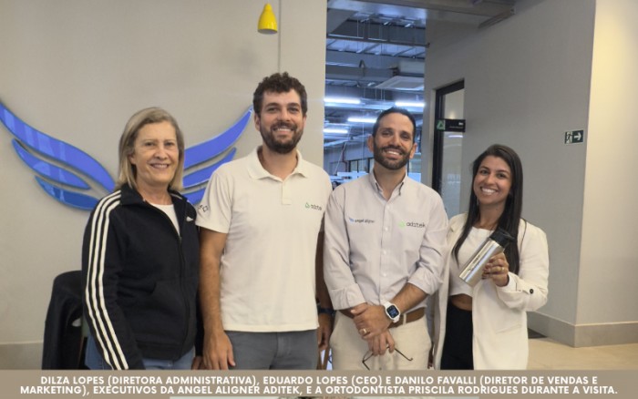 Grupo de Ortodontista visita fábrica da Angel Aligner Aditek em Cravinhos