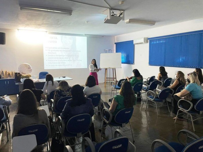 Iniciado Curso de Especialização em HOF